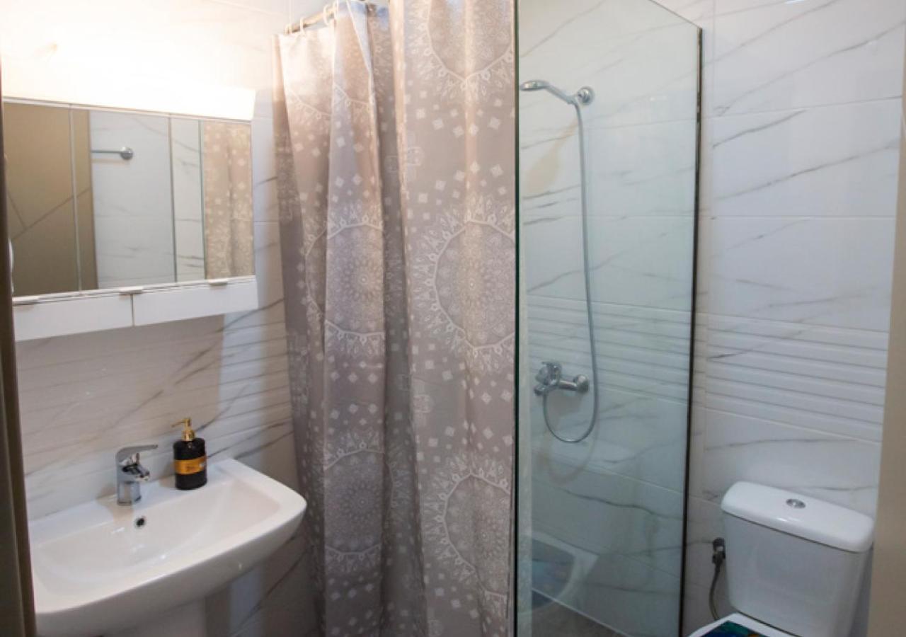 Artemida Suites Hanioti Eksteriør billede